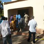 N'Gabacoro-Droit : remise des clefs des 3 nouvelles classes en présence du chef du villages et des directeurs