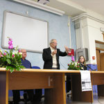 Il prof. Luigi Blanco illustra la rivista n1-2013