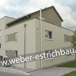 (2019) - Neubau Mehrfamilienhaus, 37327 Breitenbach - Wärmedämmung, Randstreifen, schwimmender Zementestrich