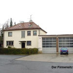 Firmensitz mit Halle