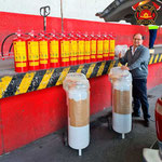 Extintores de polvo químico seco y unidades móvil de agua