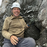 Philipp mit Rauchquarzstufe, Brunnifirn, Oberalpstockgebiet, Uri, Schweiz