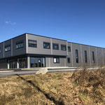 Hallenbau mit Büro-Statik Betonbau