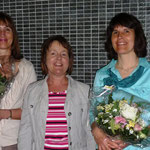 Die Präsidentin Elisabeth Knutti mit Rosmarie Scheidegger und Katrin Wüthrich.