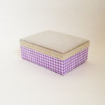 BOX128　布貼り角紫チェック＆レース付き　210×160×75H 　￥600