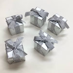 クリスマス257　プレゼントBOX　シルバー5P　30×30×30　￥600　　＊オリジナルです＊
