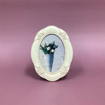 フォトスタンド190　オーバルアイボリー花型　135×177　￥700