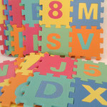 プレイマット103　数字&アルファベット36P 　1枚サイズ→160×160　¥1,000