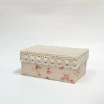 BOX236　布貼り角トリプルフラワーレース付き　L 　240×160×105H 　￥900　＊オリジナルです＊
