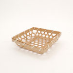 カゴ156　竹　正方形6角編み　130　130×130×30Ｈ　￥200 