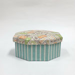 BOX260　布貼り8角ストライプ&ラベル　245×245×105H 　￥1,500　＊オリジナルです＊