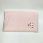 キッズピロー101　ピンクうさぎ　370×230　￥700  ＊汚れあります＊