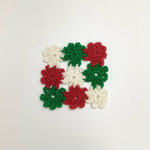コースター492　ニット3色フラワー　125×125　￥500　2枚あります＊オリジナルです＊