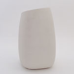 花器132　マット　生成　口斜め　100×210H　　￥1,200 