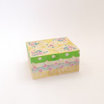 BOX 251　デコ角黄色花柄＆緑水玉　125×150×75H 　￥1,000