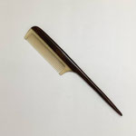 ヘアコーム102　Combオーク&クリアー　225H 　￥1,000