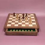 ボードゲーム102　チェス　木製マグネット付き　300×300×45H　¥3,500