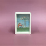 フォトスタンド341　白フレームセンター　120×160　￥600