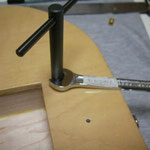 4) Fix nut on insert tool then screw insert tool counter clock
