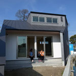 土地と建物が△なのがよくわかるカットですね
