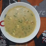 Sopa de Plátano Verde con Arvejas