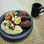 Kadinbudu köfte / Albóndigas de arroz 🥩🌾