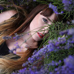 Model: Vanessa