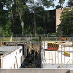 21.09.2013 Gänge zwischen den Sanitären Anlagen sind zu erkennen.