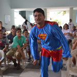 É o SUPERMAN!!!!!!