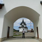 Das Kloster auf dem Prislop-Pass beschallt die gesamte Region mit gregorianischen Gesängen und Gebeten