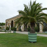 Die Orangerie ist ein 300 Meter langes Bauwerk im Stil der italienischen Renaissance