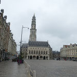 Arras - eine wunderschöne Stadt, bei der uns nur der Nieselregen einen Strich durch die Rechnung macht