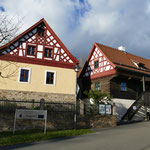 Typisches Egerländer Fachwerk im Zentrum von Neualbenreuth