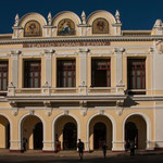 Dieses Theater - 1890 eröffnet hatte berühmte Stars (Enrico Caruso) zu Besuch