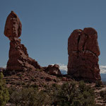 "Balanced Rock" - warum fällt der nicht runter?