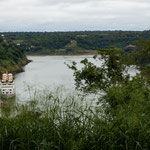 Der Fluss "Rio Iguazu" nach den Wasserfällen...