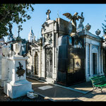 ...der berühmteste Friedhof Argentiniens: hier ist auch "Evita Peron" - die Nationalheilige - begraben.