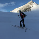 Als wir dann im Schnee waren, kam Freude auf. Im Hintergrund die Nagelspitze