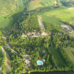 Les Milandes depuis les Montgolfières