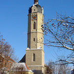 Kirchturm der Stadtkirche mit neuer Haube