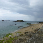 Piscine de Bon Secours, Saint Malo. Picture taken by Héloïse Duault for B&B Le Berceul. 