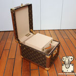 1978 - Vanity boite à facon Louis Vuitton M21828 