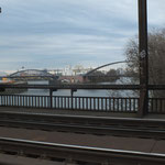 Deutschherrenbrücke mit Blick auf neue Mainbrücke