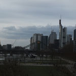 Oosten mit Blick auf Weseler Werft (heute Uferpromenade) und Flößerbrücke mit Skyline)