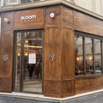 Imitation bois sur contreplaqué marine-Restaurant BLOOM Sushi Paris 17 rue des Dames