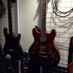 セミアコもあります。これはAria ProIIです。あしからず。