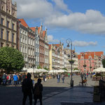 Am "Langen Markt" gab es lecker Frühstück