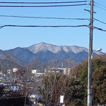 雪をかむる音羽山（2023.1.29）滋賀県側から見る音羽山。雪をかむるのは珍しい