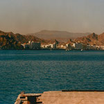 Wir laufen in Muskat - Oman ein.