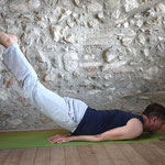Heuschrecke - Shalabhasana